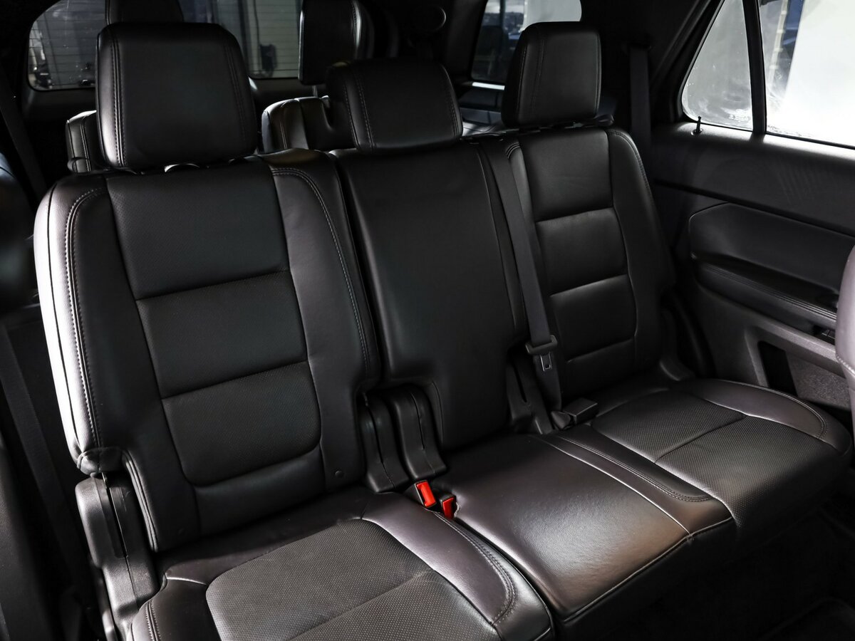 Ford Explorer б/у, 2013, Автоматическая. Фото: #25