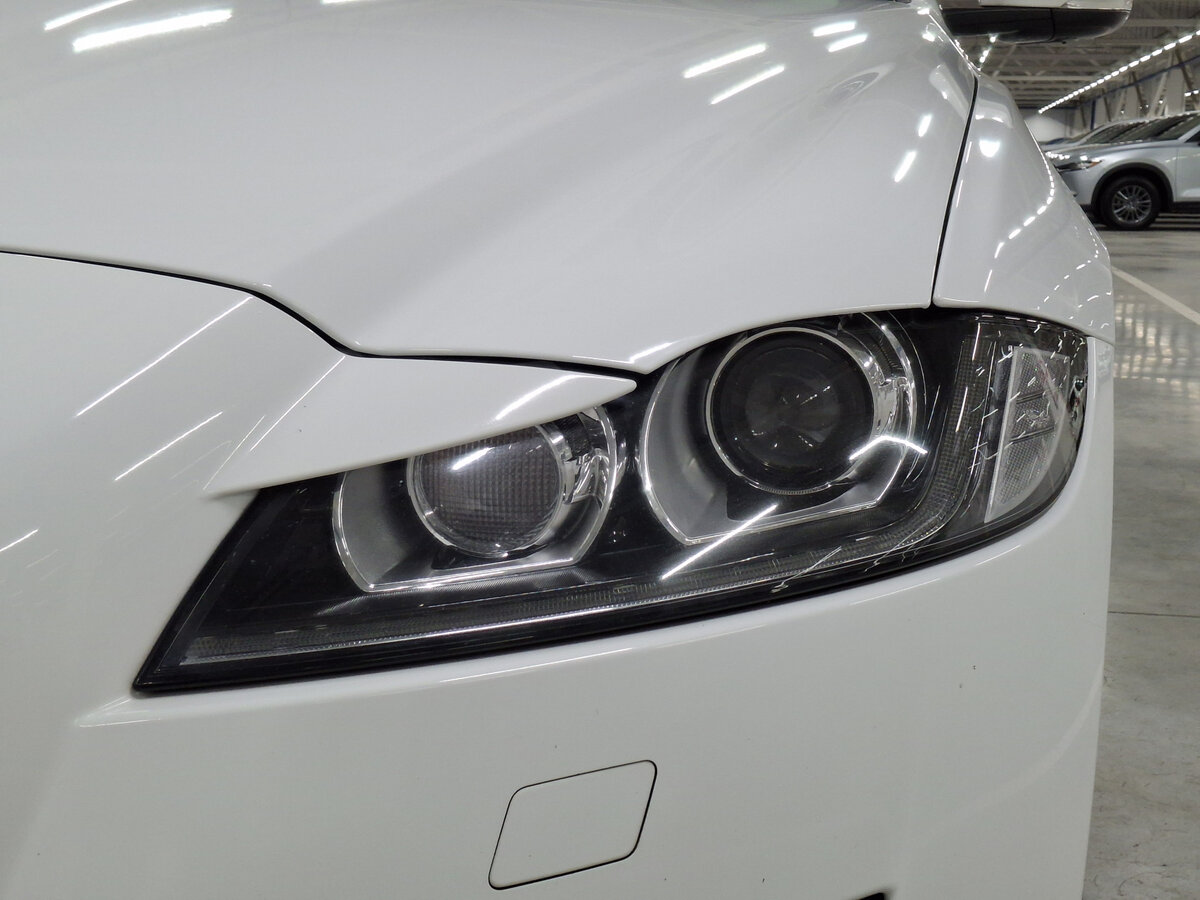 Jaguar XF б/у, 2016, Автоматическая. Фото: #16