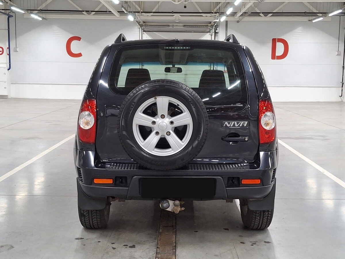 Chevrolet Niva б/у, 2017, Механическая. Фото: #5