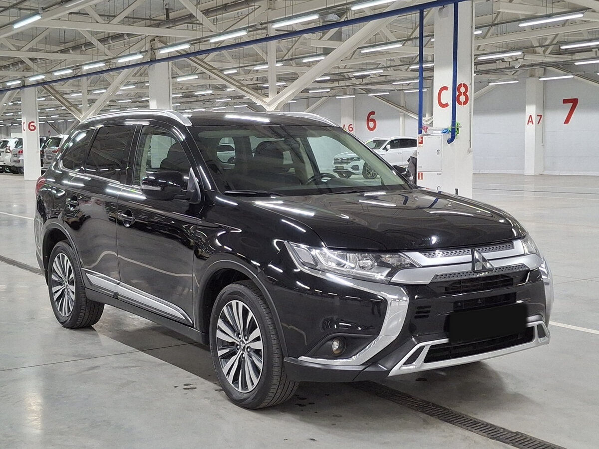 Mitsubishi Outlander б/у, 2020, Вариатор. Фото: #2