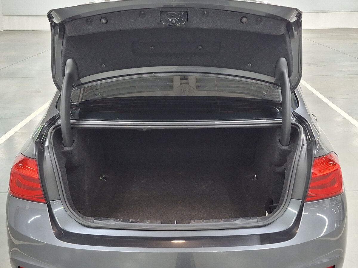 BMW 3 серии б/у, 2018, Автоматическая. Фото: #8