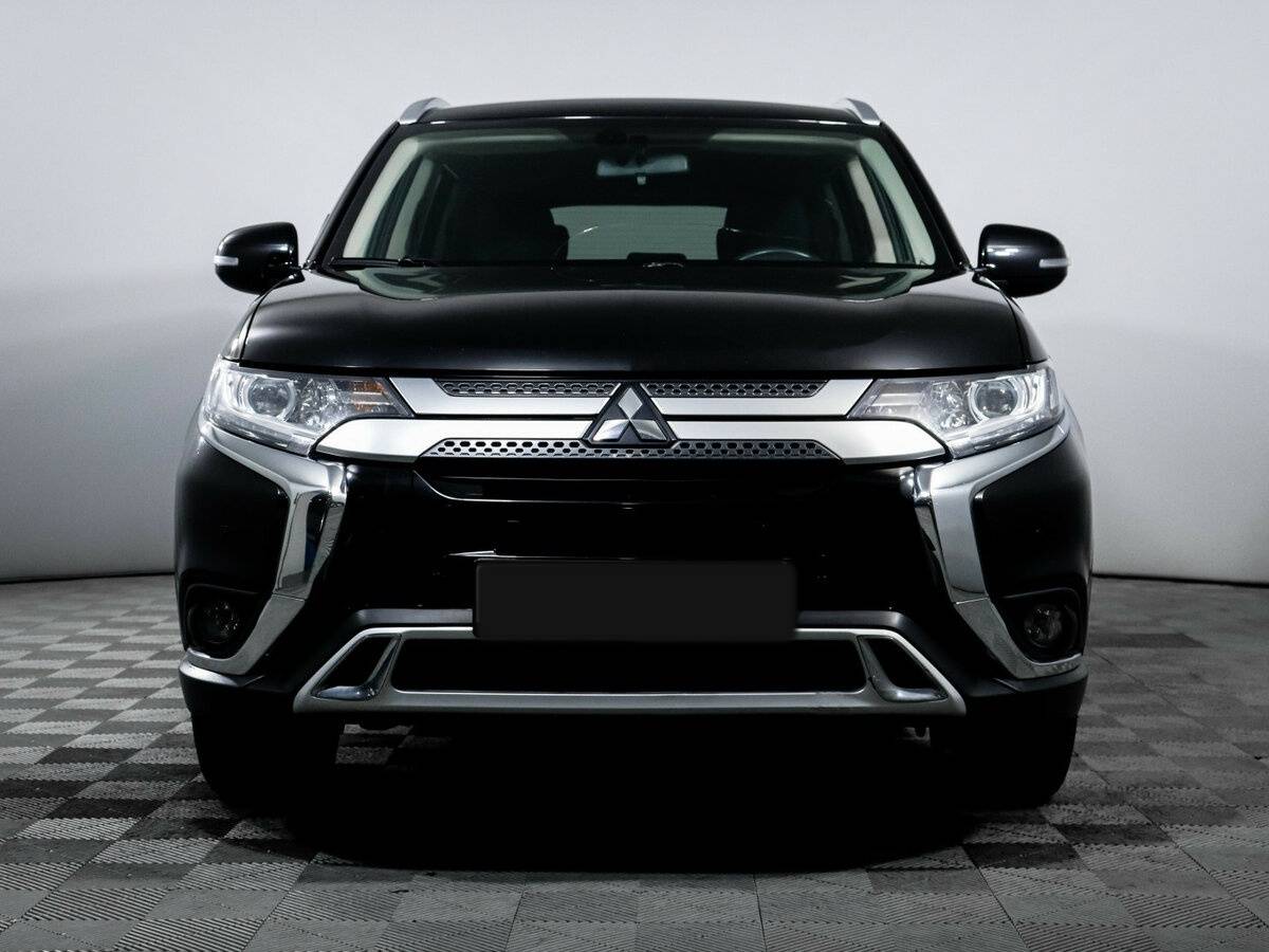 Mitsubishi Outlander б/у, 2019, Вариатор. Фото: #1