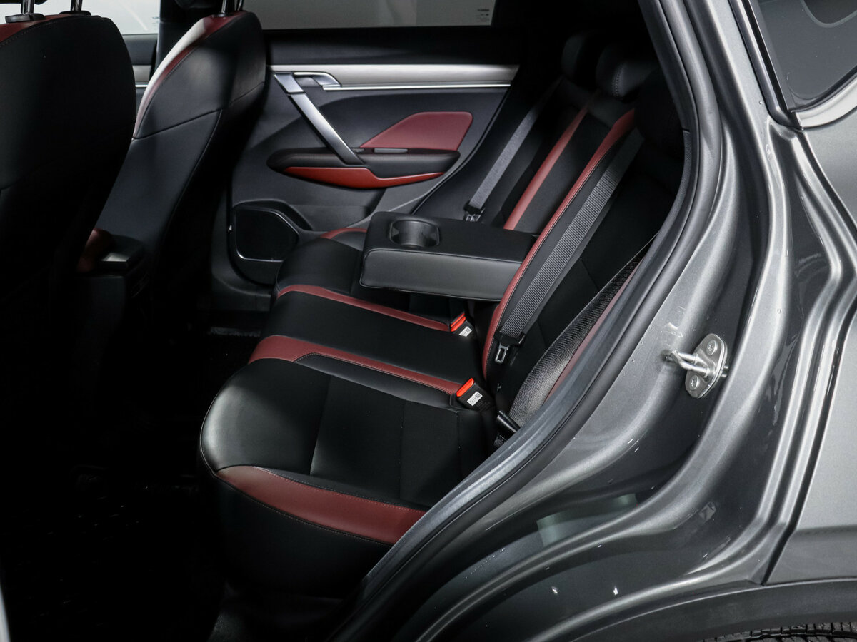 Geely Coolray б/у, 2023, Роботизированная. Фото: #9