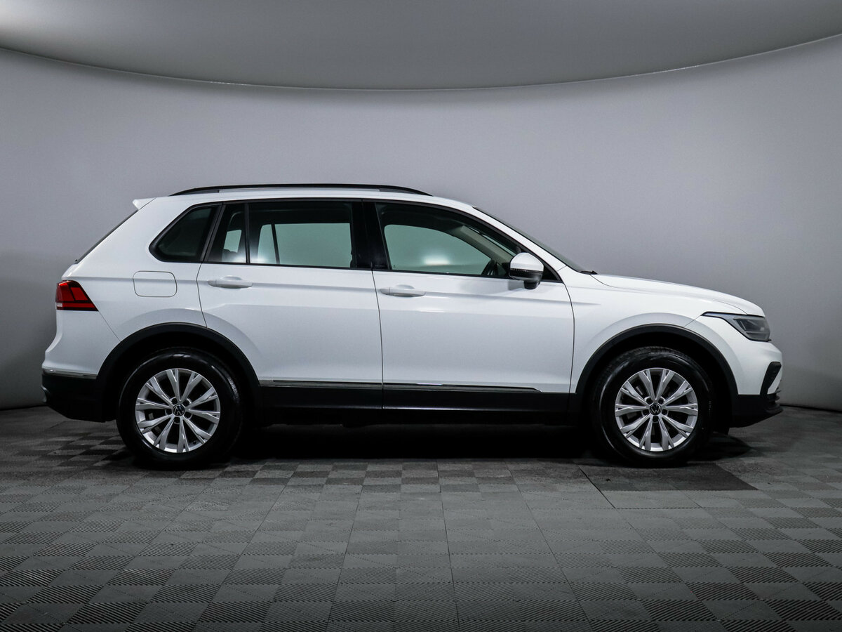 Volkswagen Tiguan б/у, 2020, Роботизированная. Фото: #3