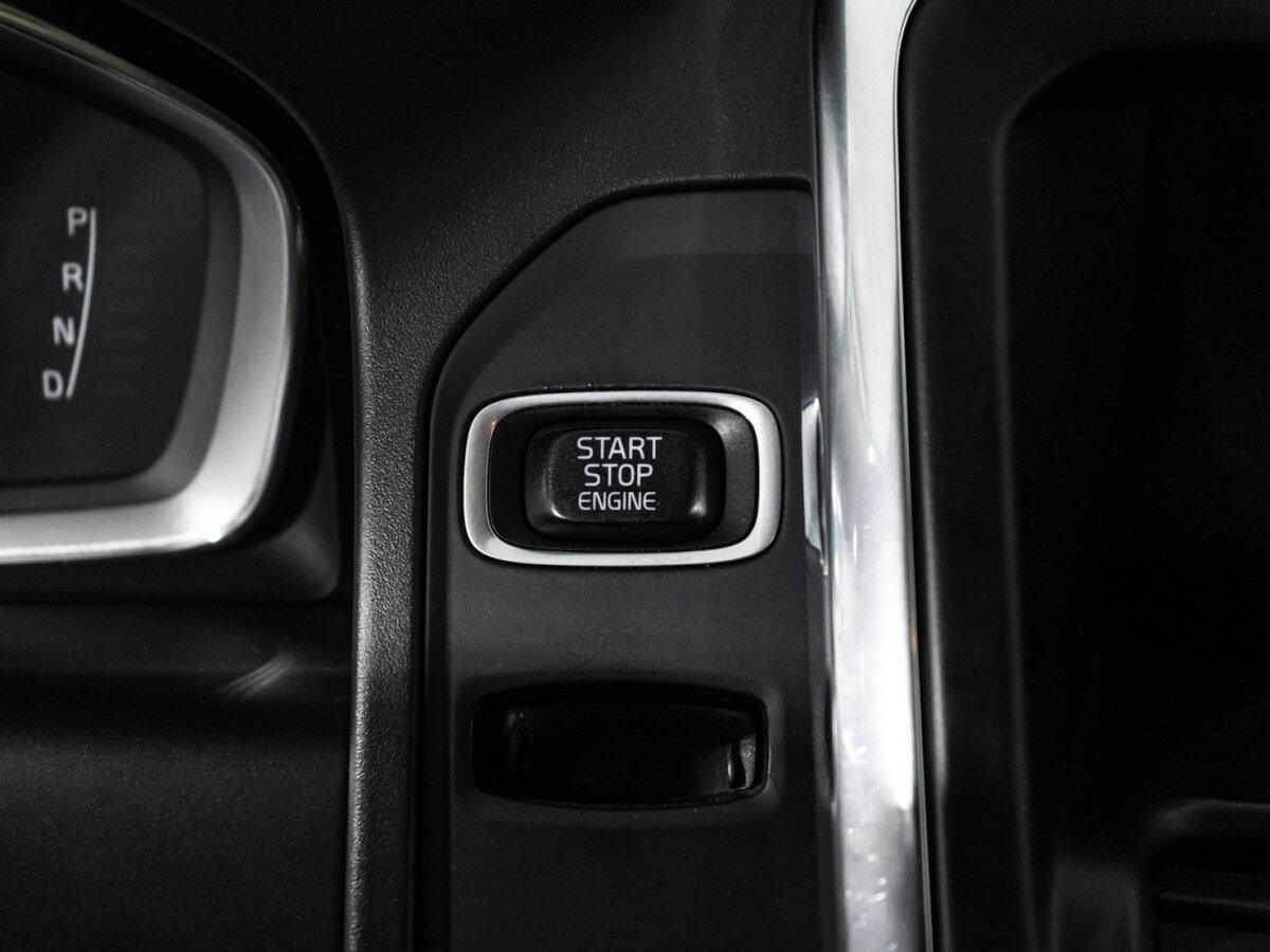 Volvo XC60 б/у, 2016, Автоматическая. Фото: #16