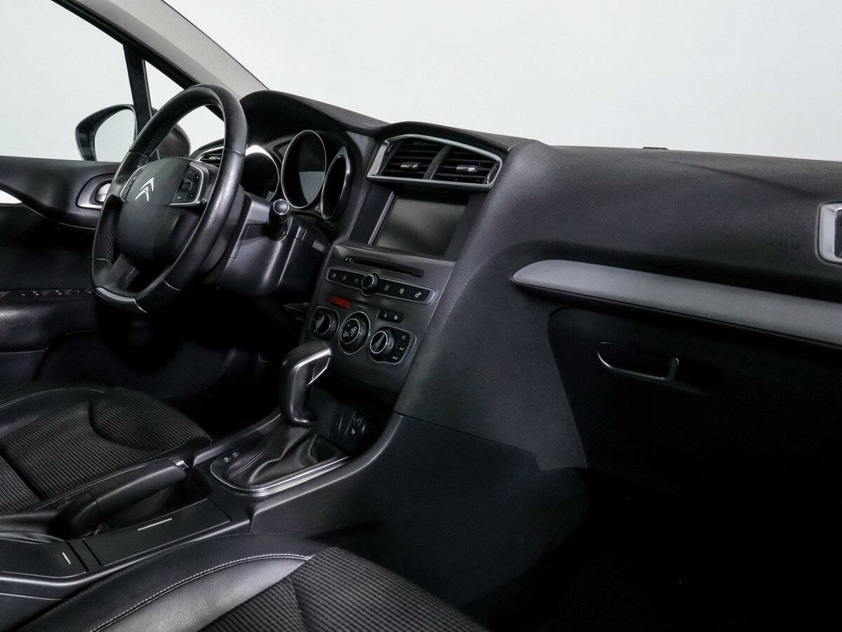 Citroen C4 б/у, 2016, Автоматическая. Фото: #6