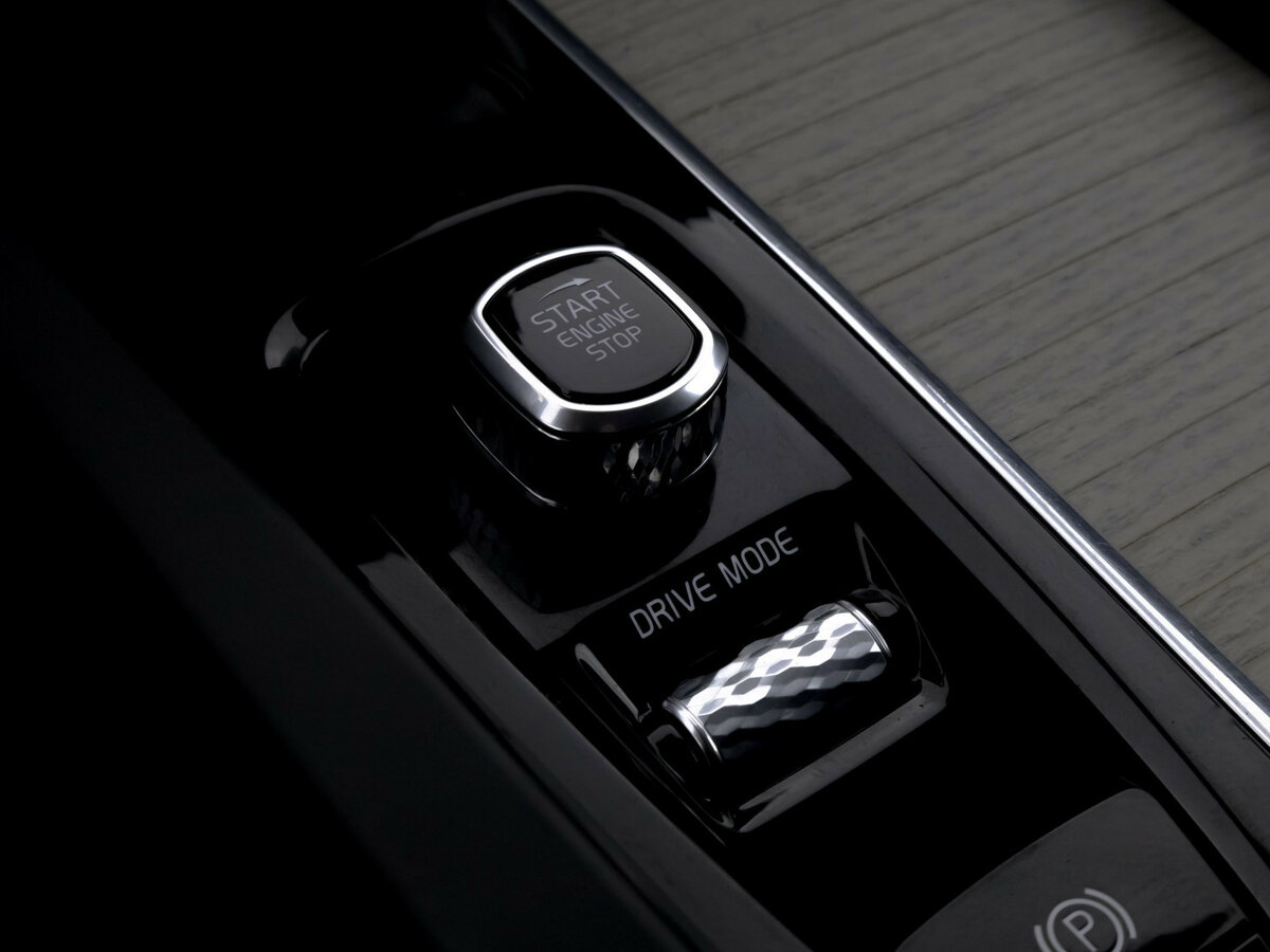 Volvo XC60 б/у, 2019, Автоматическая. Фото: #11