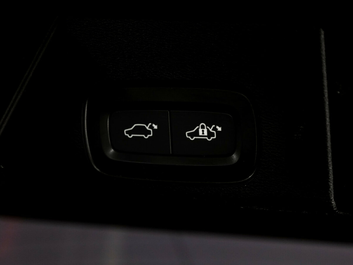 Volvo XC60 б/у, 2019, Автоматическая. Фото: #23