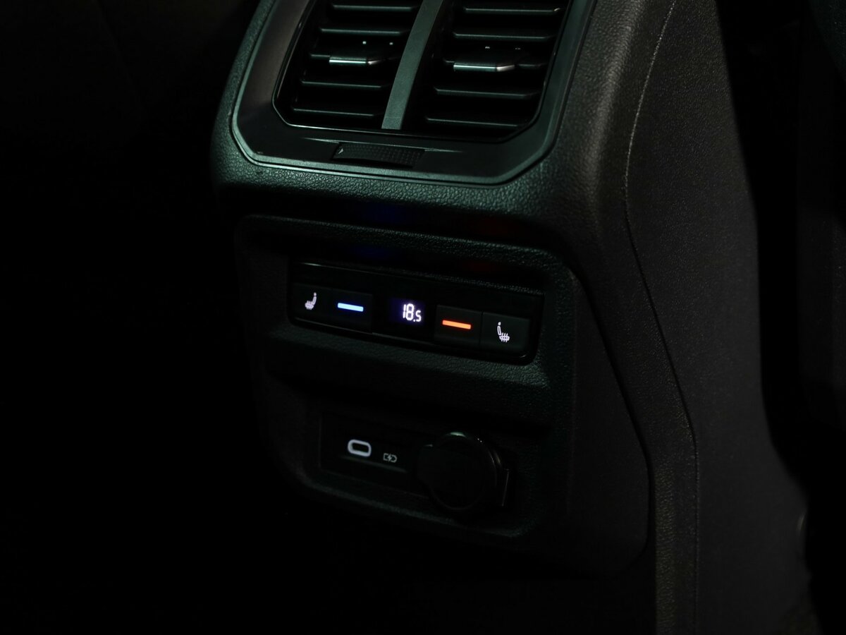 Volkswagen Tiguan б/у, 2021, Роботизированная. Фото: #13