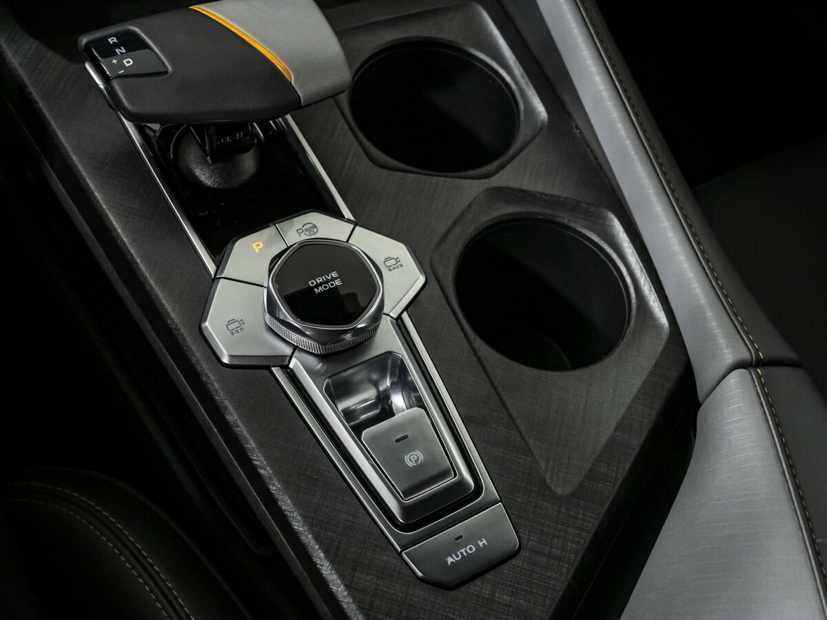 Changan UNI-V б/у, 2023, Роботизированная. Фото: #18