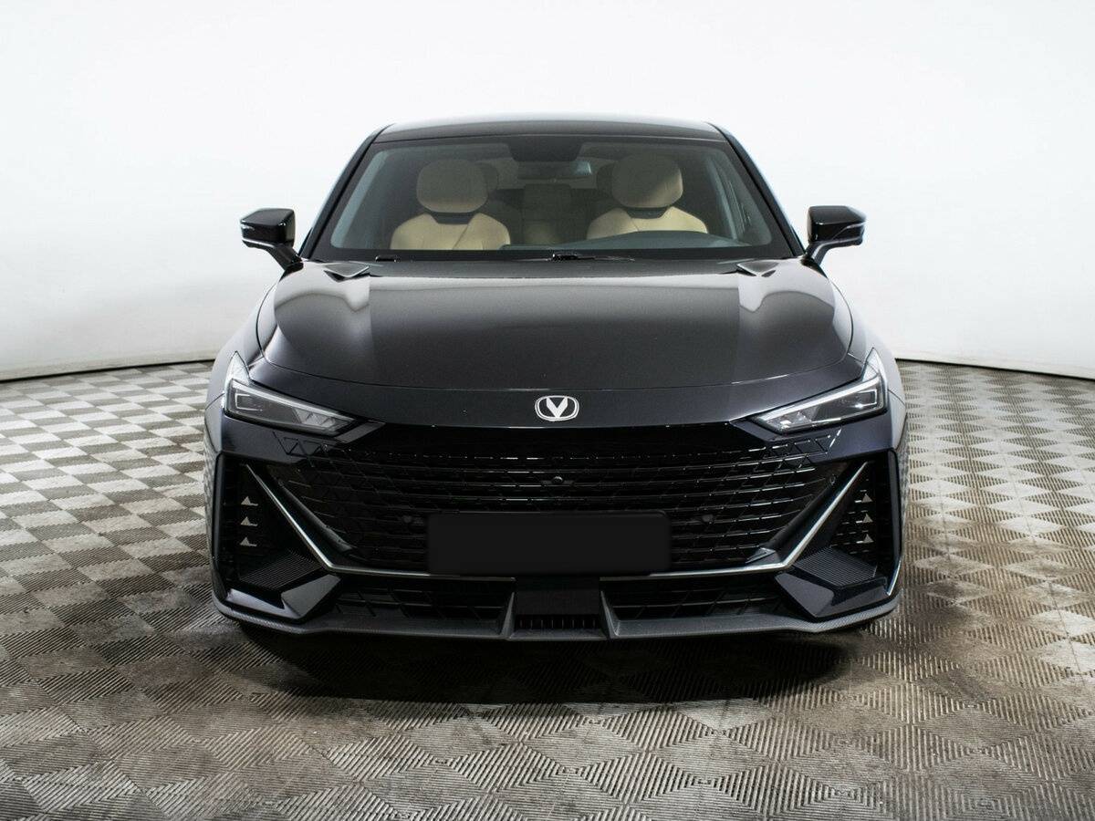 Changan UNI-V б/у, 2022, Роботизированная. Фото: #1