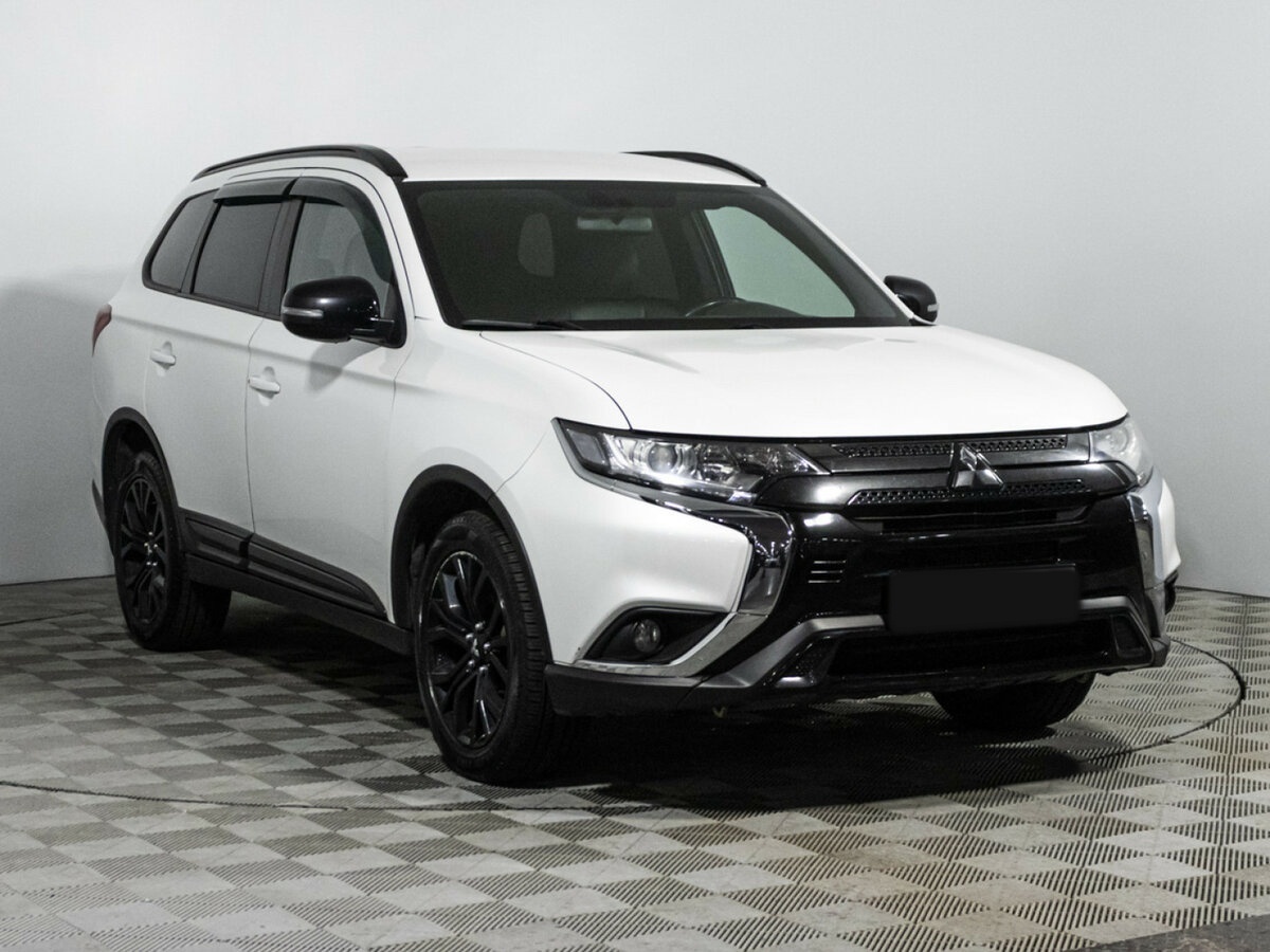 Mitsubishi Outlander б/у, 2021, Вариатор. Фото: #2