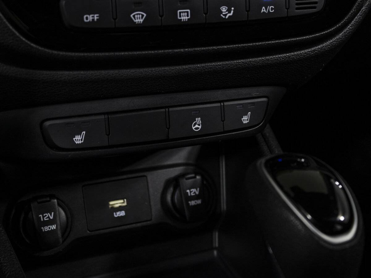 Hyundai Solaris б/у, 2020, Автоматическая. Фото: #16