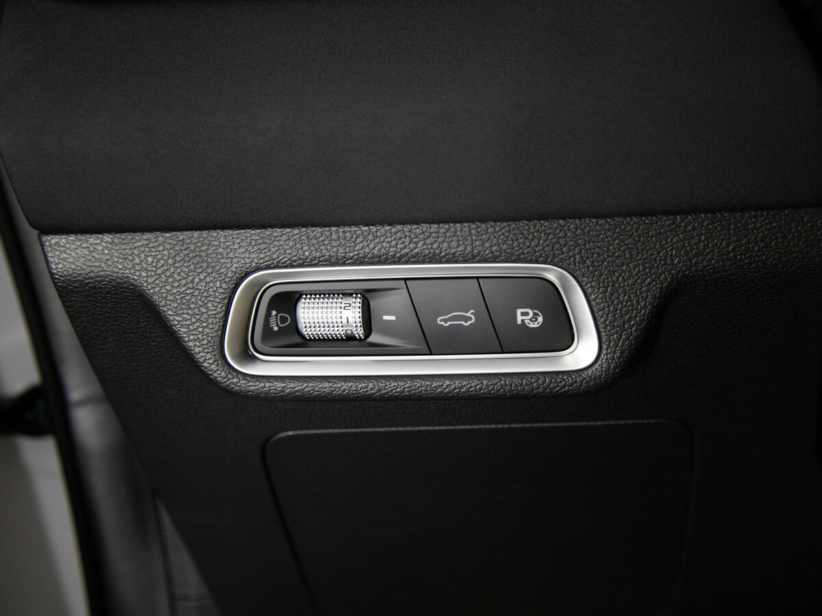 Geely Coolray б/у, 2023, Роботизированная. Фото: #17