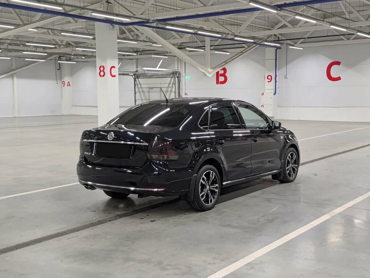 Volkswagen Polo б/у, 2016, Роботизированная. Фото: #4