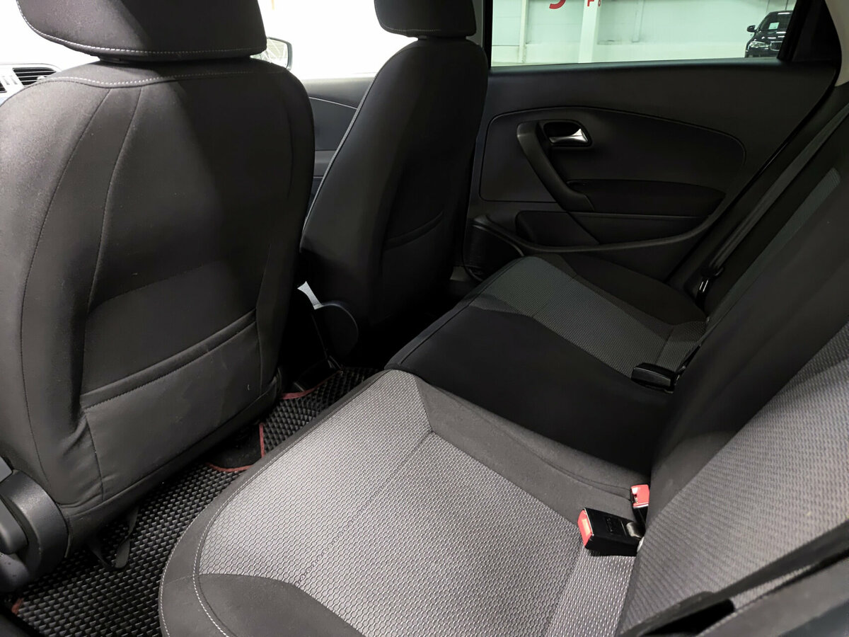 Volkswagen Polo б/у, 2016, Роботизированная. Фото: #10