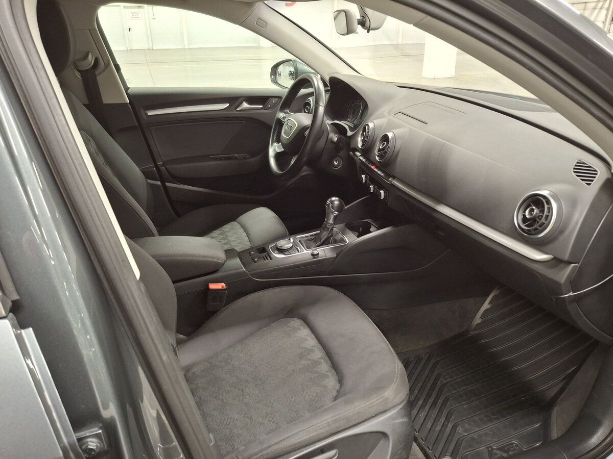 Audi A3 б/у, 2016, Роботизированная. Фото: #10