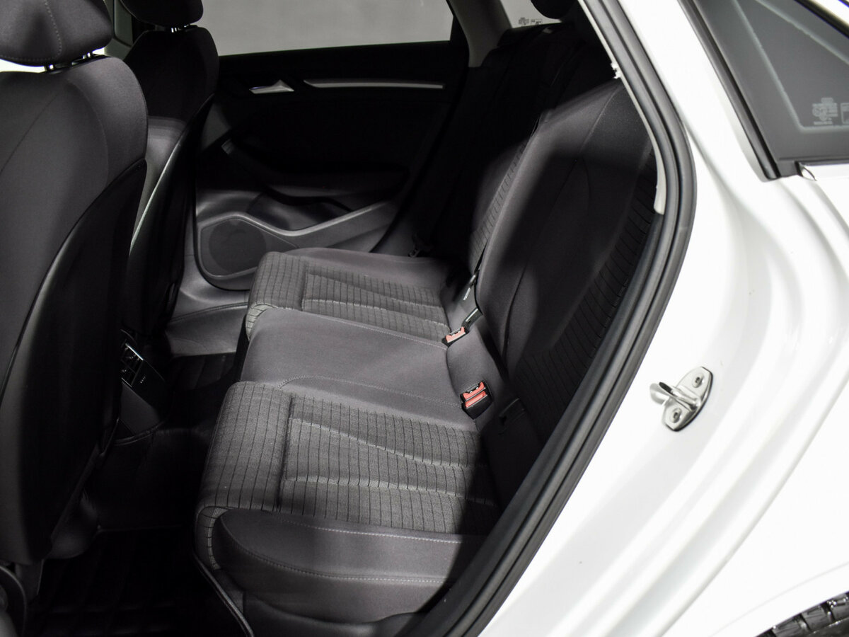 Audi A3 б/у, 2016, Роботизированная. Фото: #8