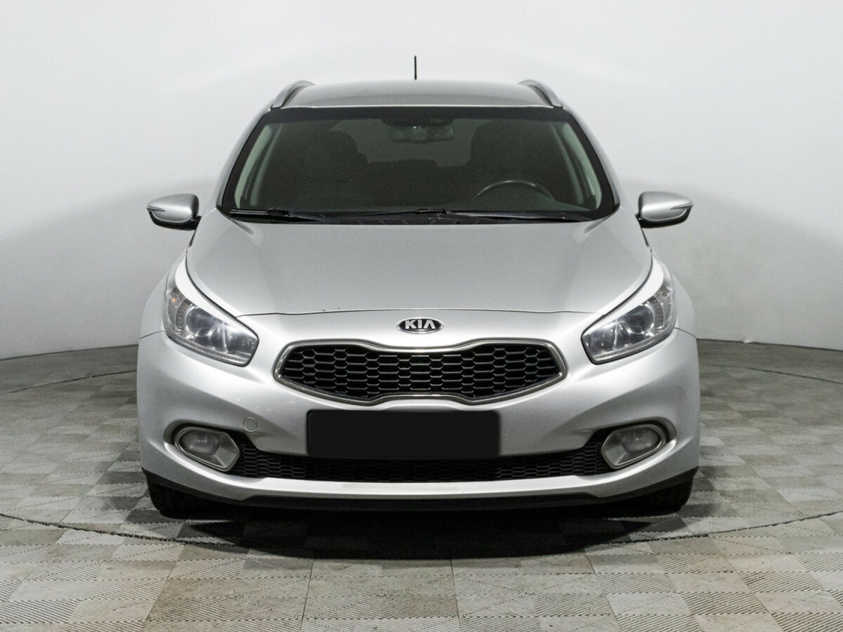Kia Ceed б/у, 2015, Автоматическая. Фото: #1