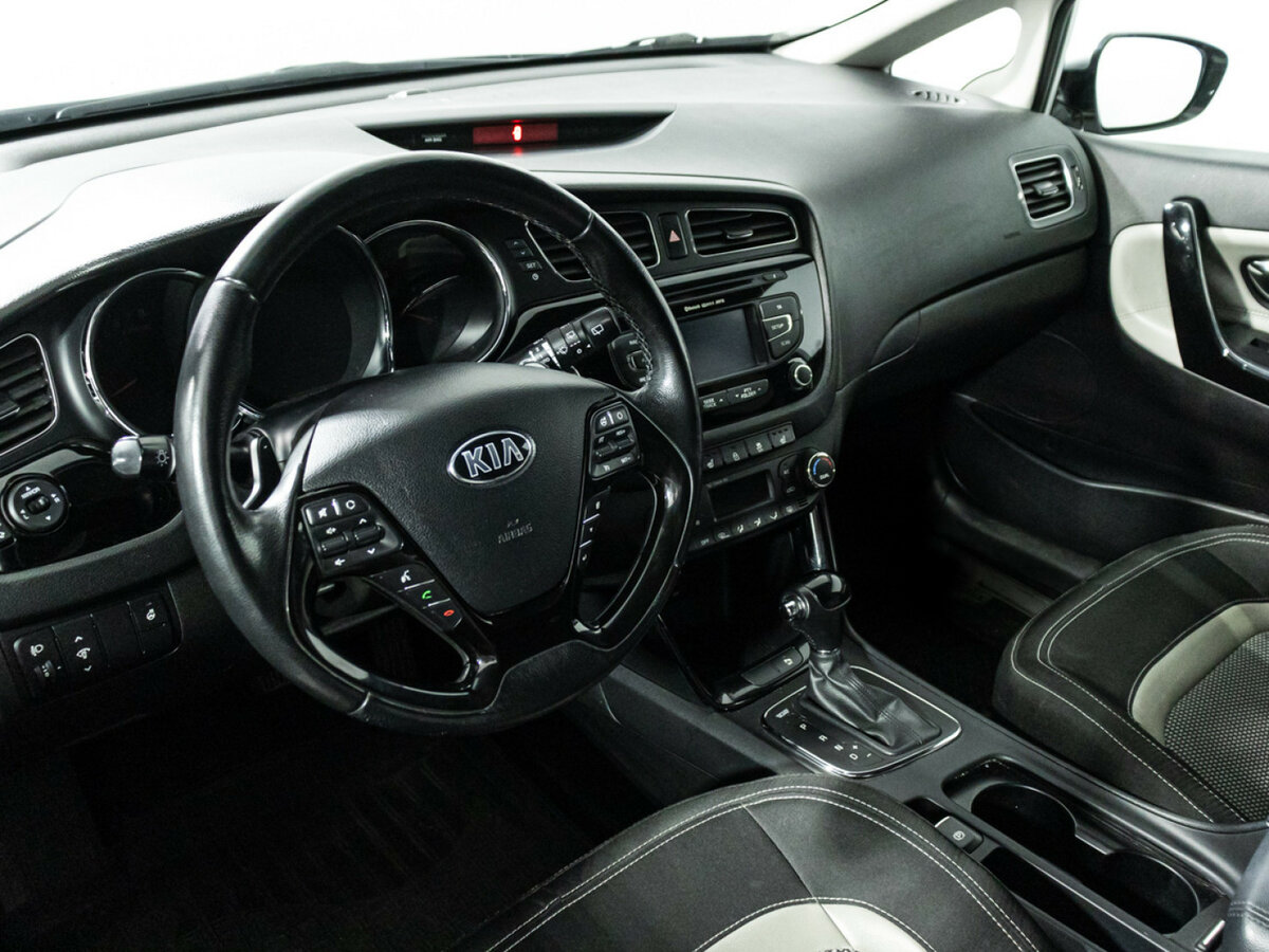 Kia Ceed б/у, 2015, Автоматическая. Фото: #10