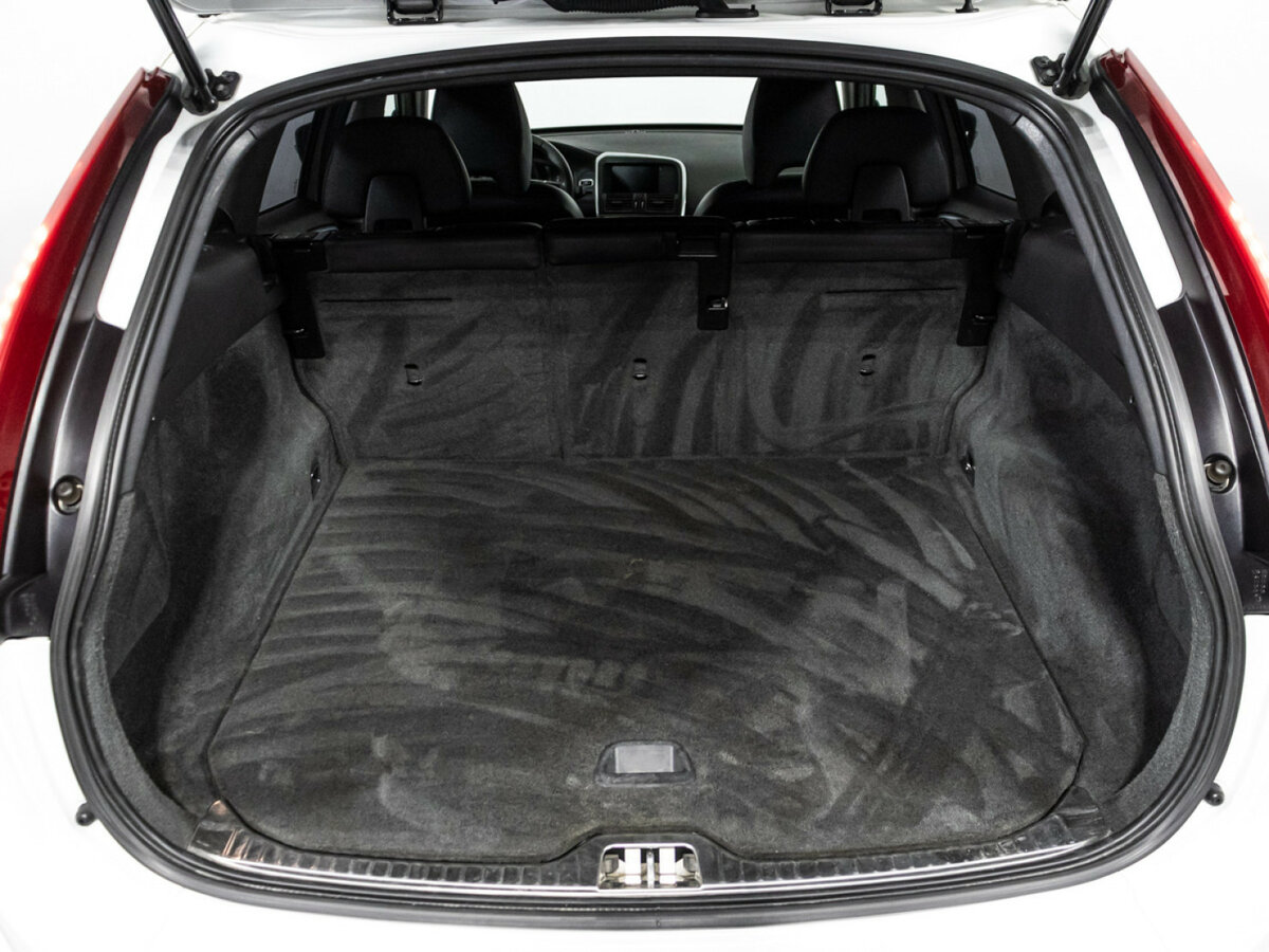 Volvo XC60 б/у, 2014, Автоматическая. Фото: #14