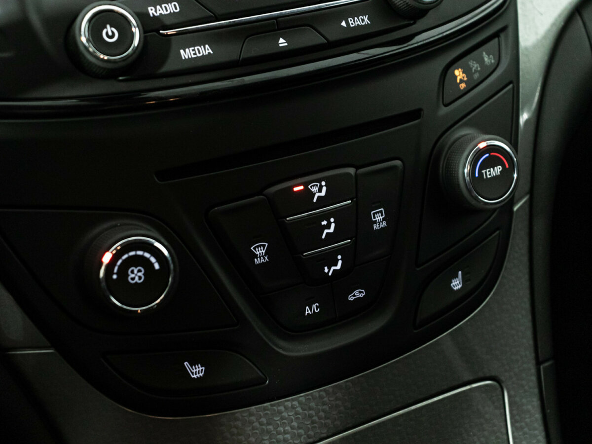 Опель Инсигния б/у, 2014, Механическая. Фото: #13