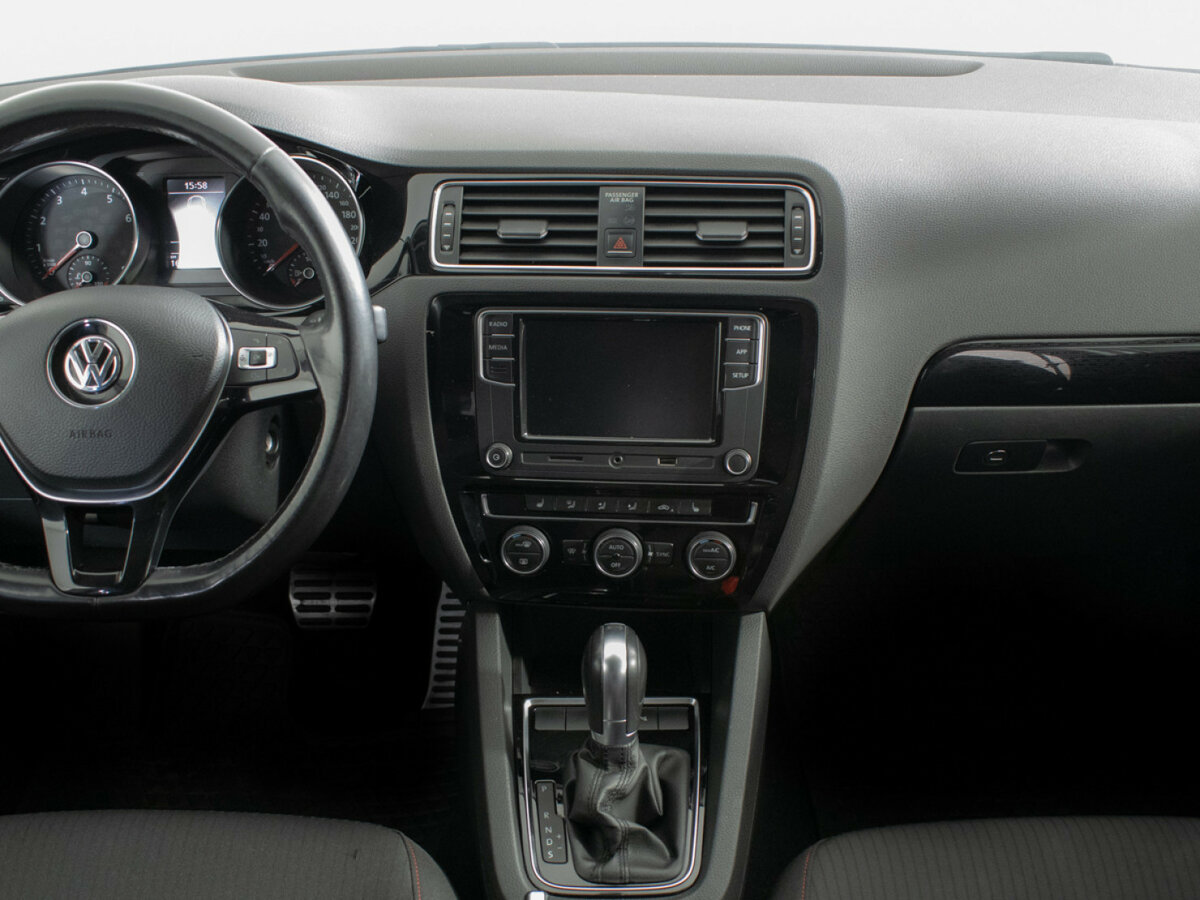 Volkswagen Jetta б/у, 2018, Автоматическая. Фото: #10