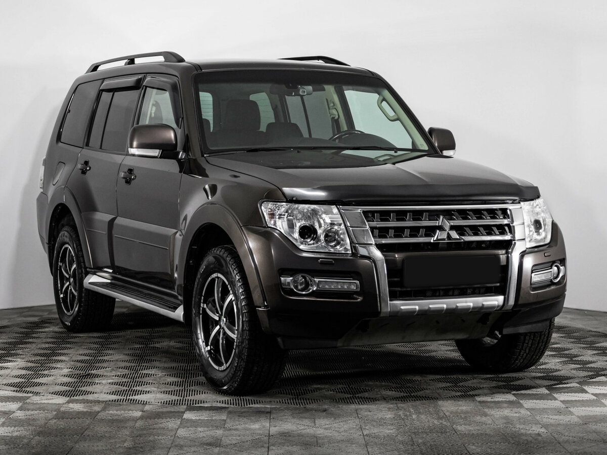 Mitsubishi Pajero б/у, 2017, Автоматическая. Фото: #3