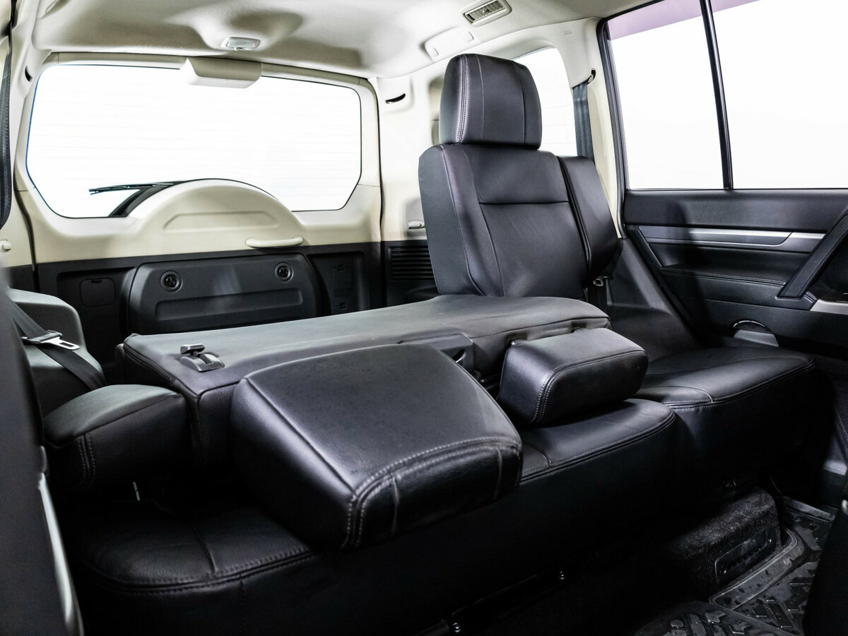 Mitsubishi Pajero б/у, 2017, Автоматическая. Фото: #25