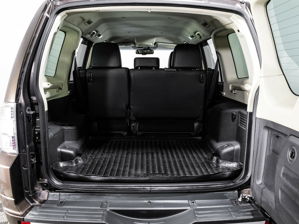 Mitsubishi Pajero б/у, 2017, Автоматическая. Фото: #33