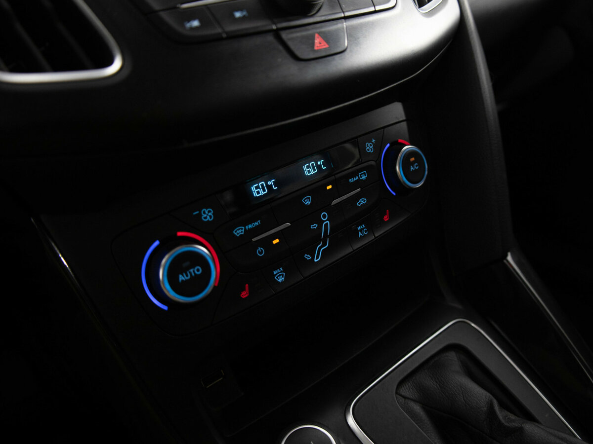 Ford Focus б/у, 2016, Автоматическая. Фото: #13