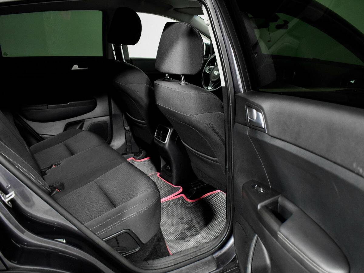 Kia Sportage б/у, 2017, Автоматическая. Фото: #11