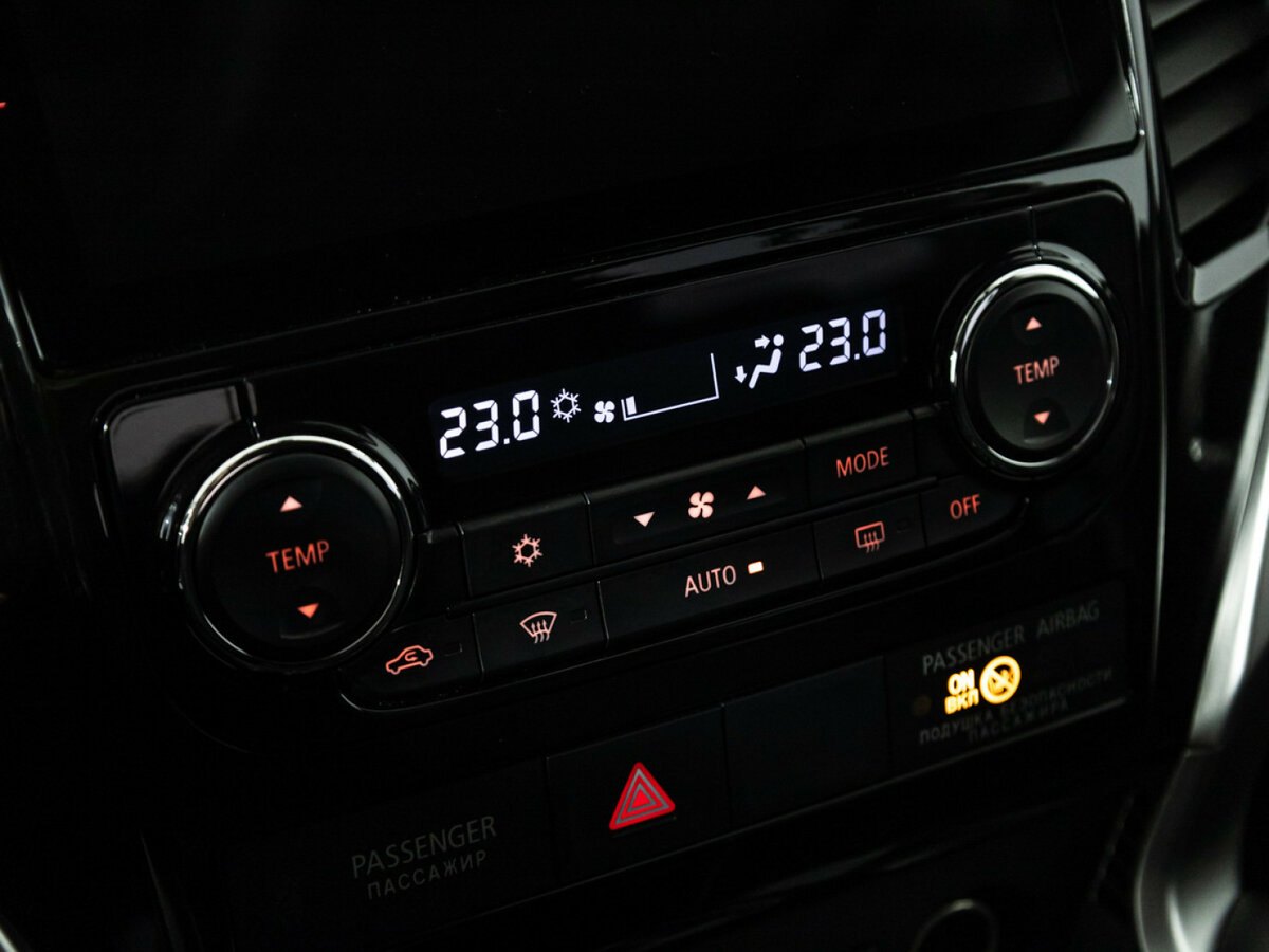 Mitsubishi Pajero Sport б/у, 2018, Автоматическая. Фото: #13