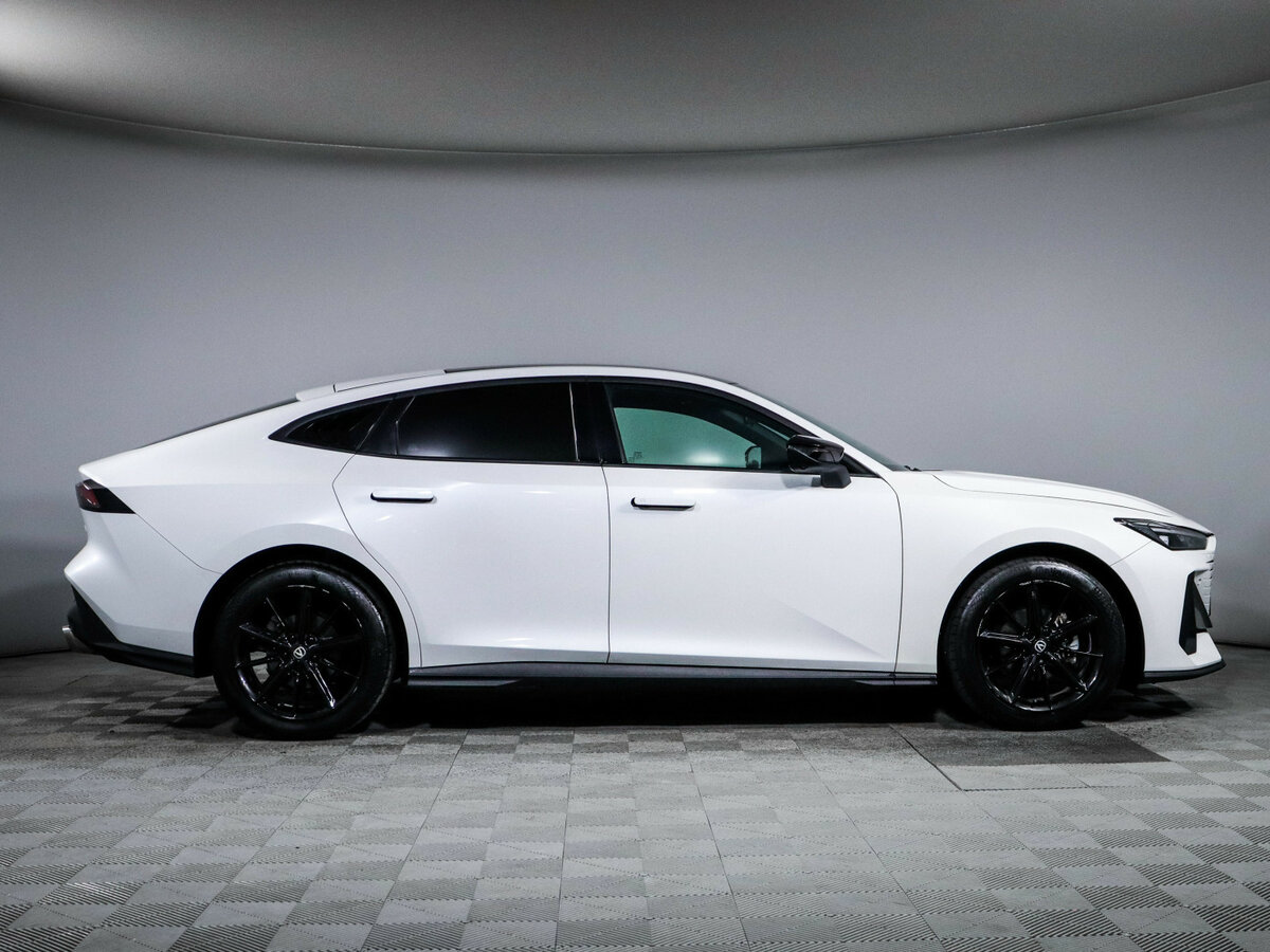 Changan UNI-V б/у, 2022, Роботизированная. Фото: #3