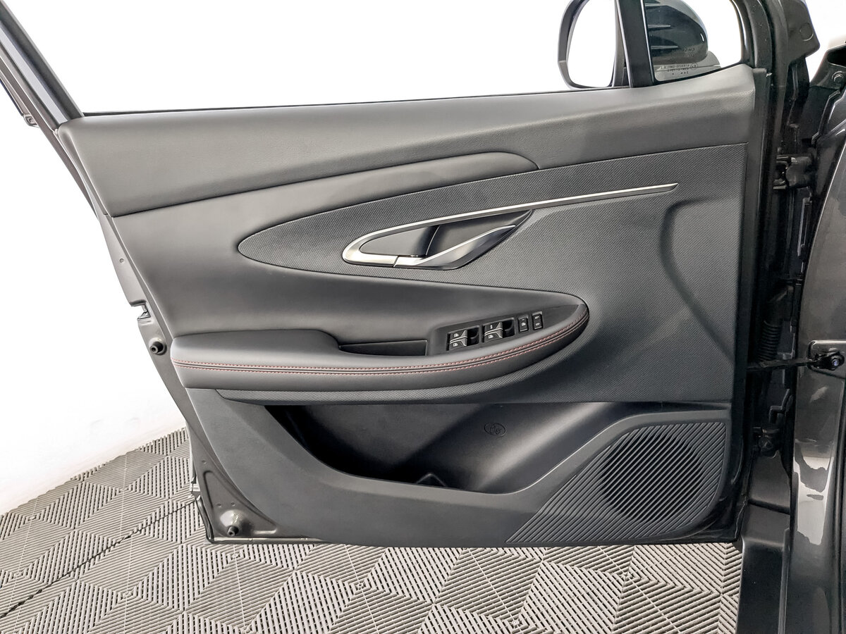 Changan UNI-T б/у, 2023, Роботизированная. Фото: #18