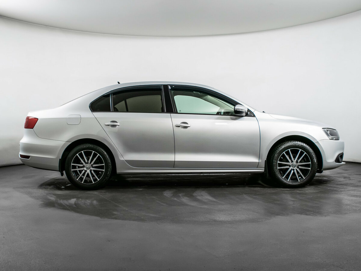 Volkswagen Jetta б/у, 2012, Механическая. Фото: #3