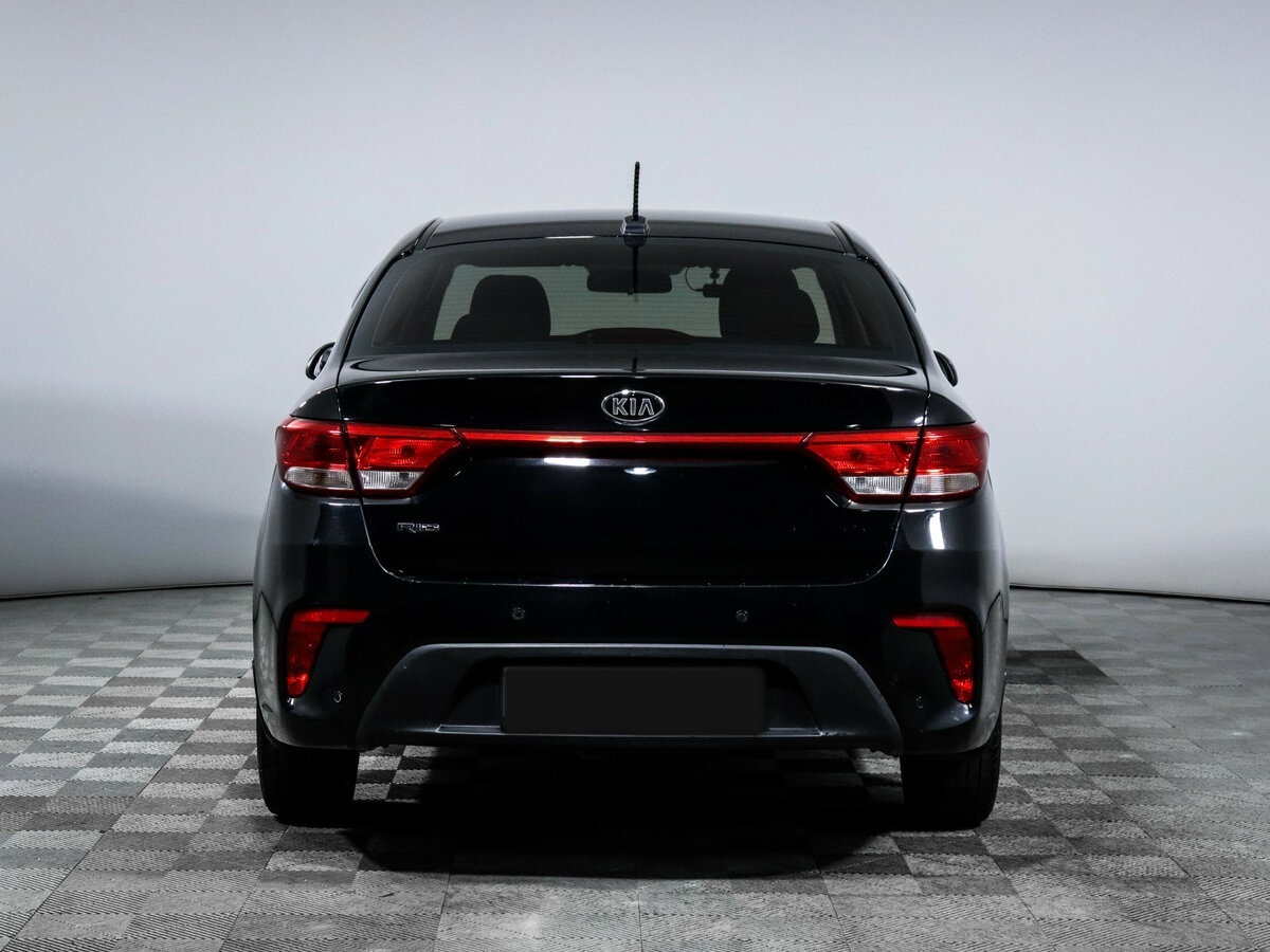 Kia Rio б/у, 2017, Автоматическая. Фото: #4
