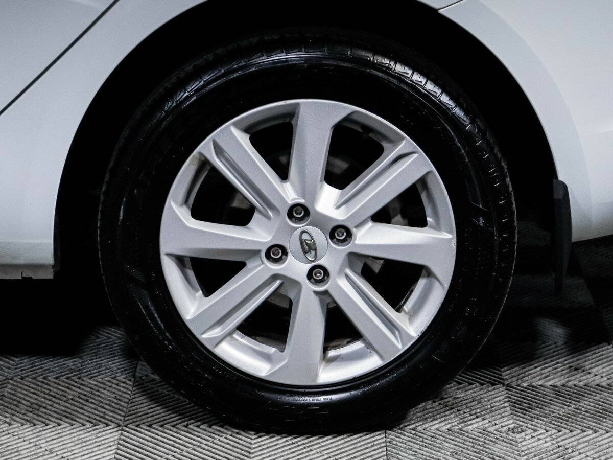 Лада (ВАЗ) Веста б/у, 2023, Механическая. Фото: #11