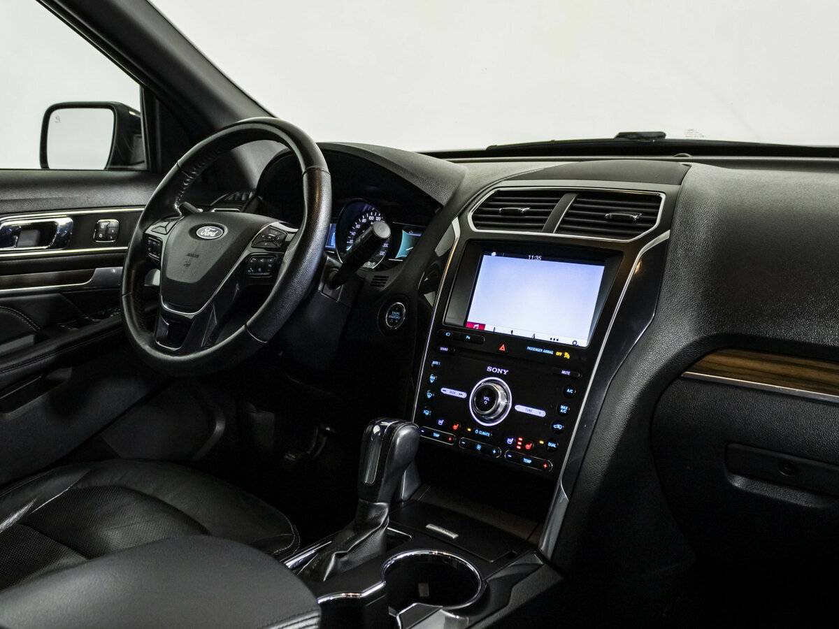 Ford Explorer б/у, 2018, Автоматическая. Фото: #6