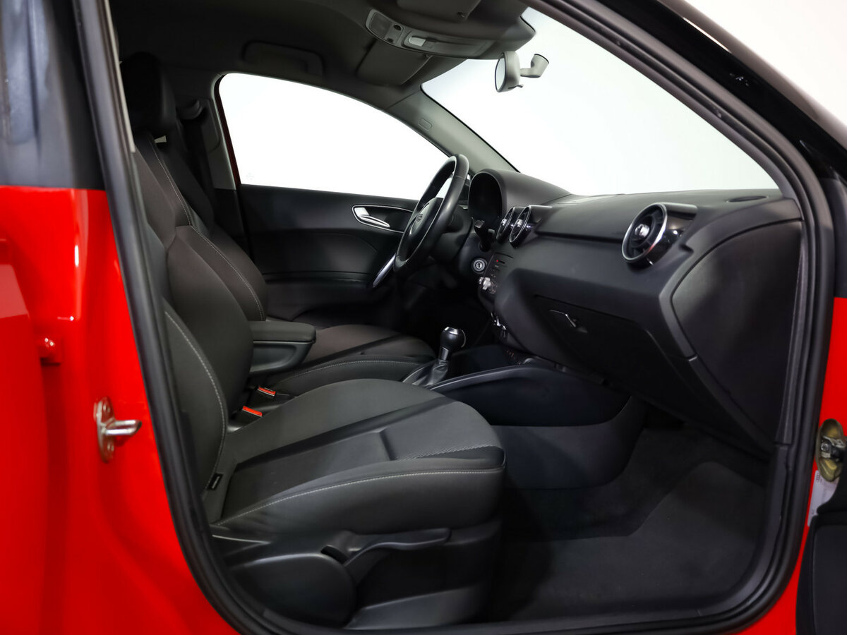 Audi A1 б/у, 2013, Роботизированная. Фото: #19