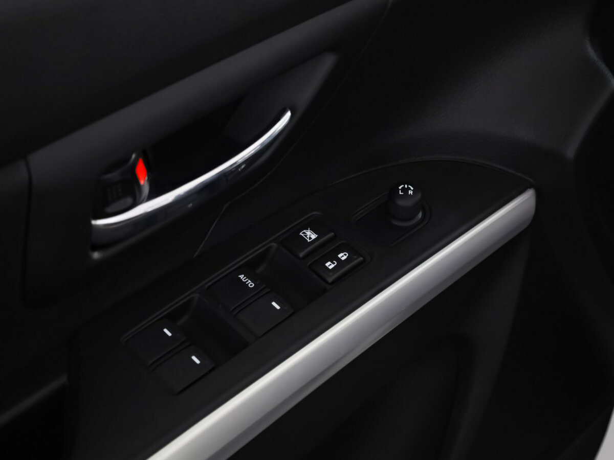 Suzuki SX4 б/у, 2017, Механическая. Фото: #11