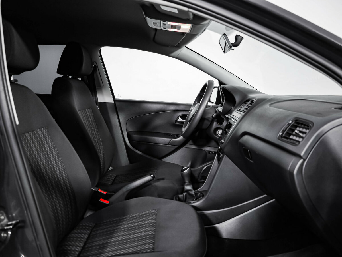 Volkswagen Polo б/у, 2018, Механическая. Фото: #16