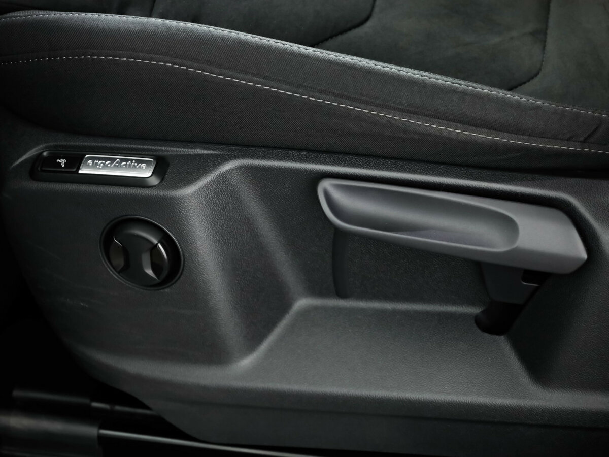 Volkswagen Tiguan б/у, 2020, Роботизированная. Фото: #22