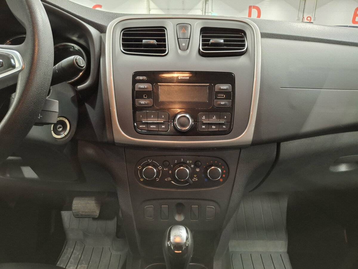 Renault Logan б/у, 2020, Автоматическая. Фото: #14