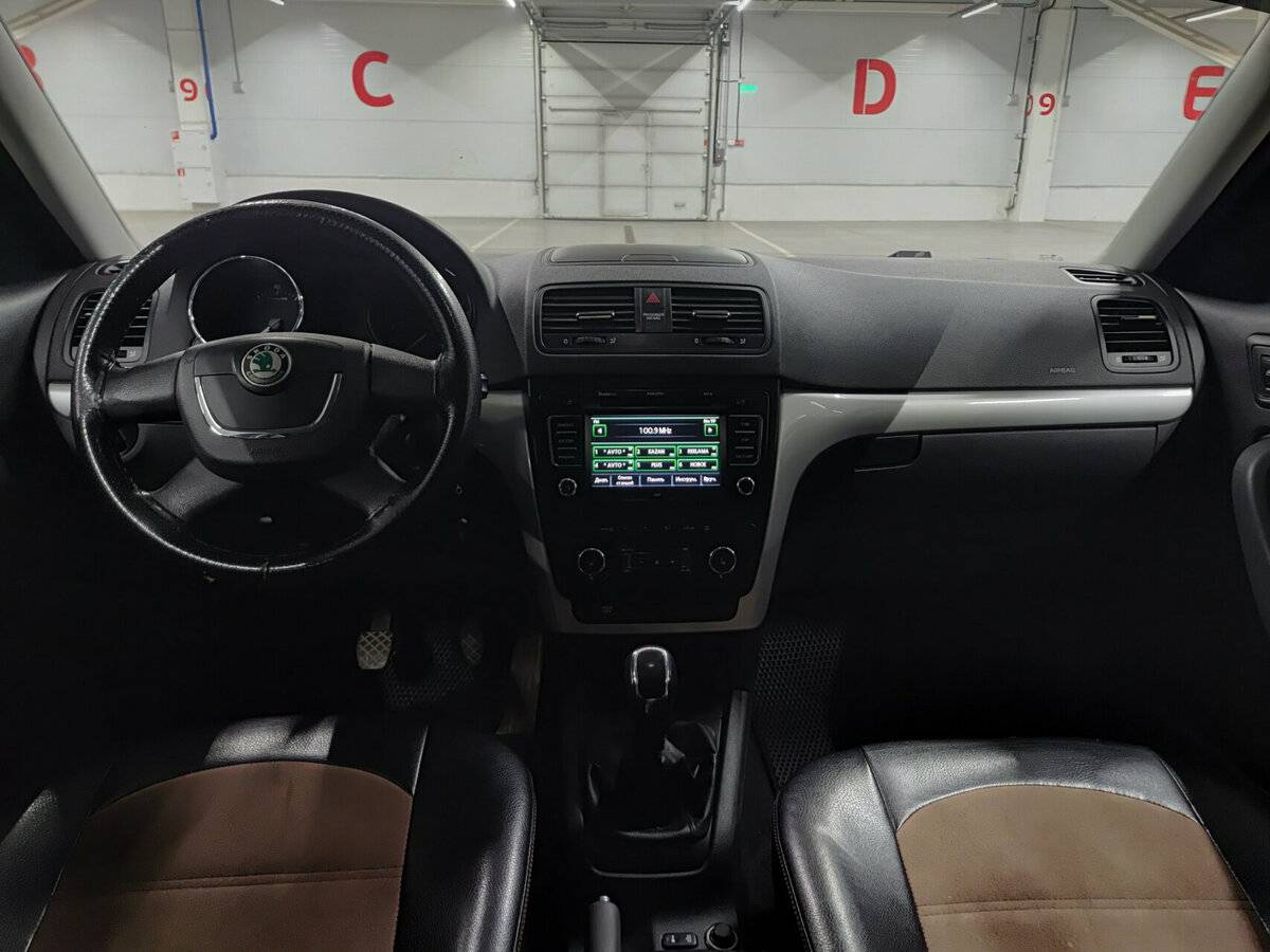 Skoda Yeti б/у, 2012, Механическая. Фото: #13