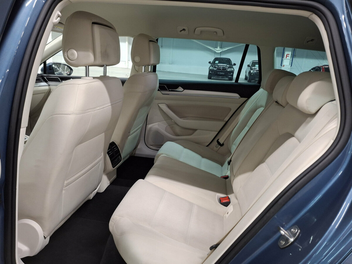 Volkswagen Passat б/у, 2018, Роботизированная. Фото: #11