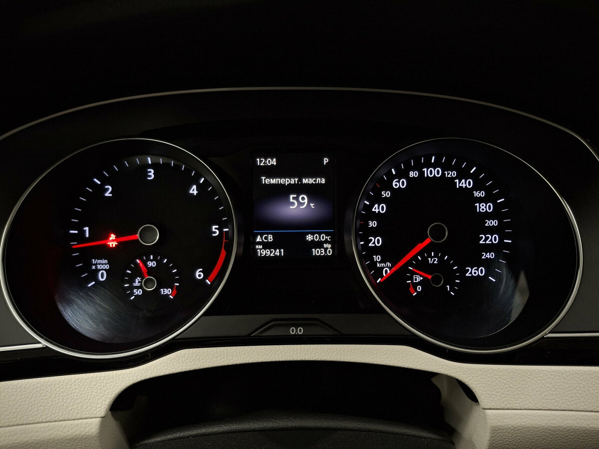 Volkswagen Passat б/у, 2018, Роботизированная. Фото: #12