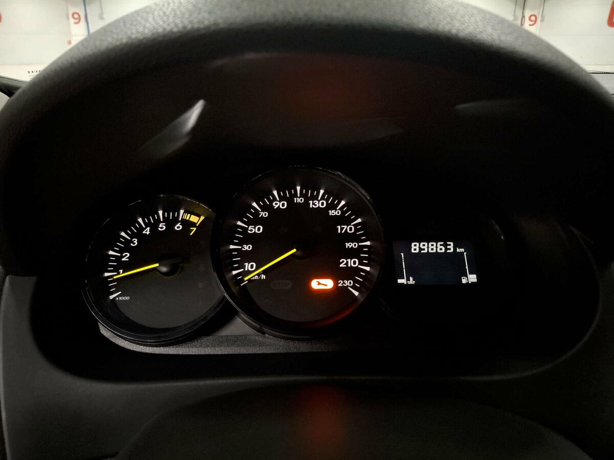 Renault Fluence б/у, 2012, Механическая. Фото: #12