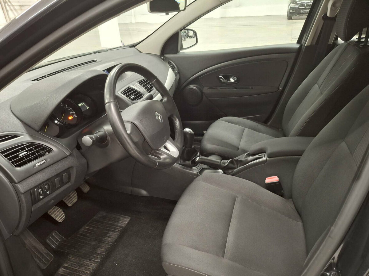 Renault Fluence б/у, 2012, Механическая. Фото: #15