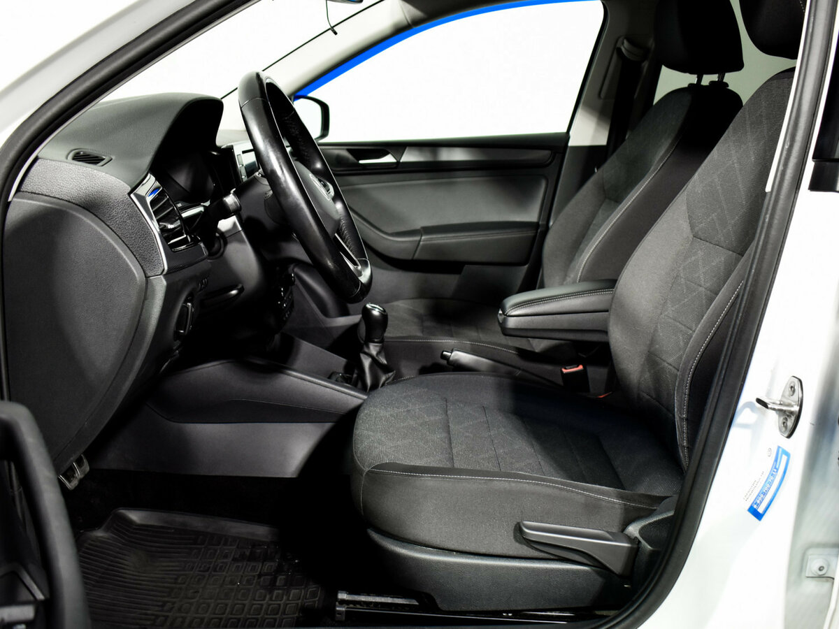 Volkswagen Polo б/у, 2020, Механическая. Фото: #9